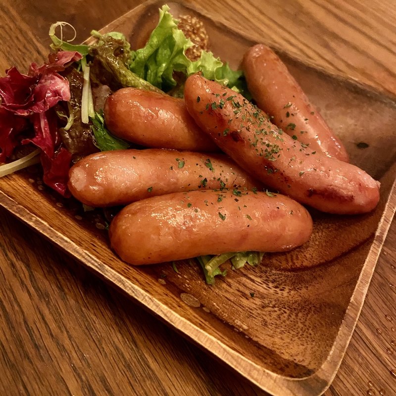 ピリ辛ウインナー(シュガー・プラム サンジュウサン)