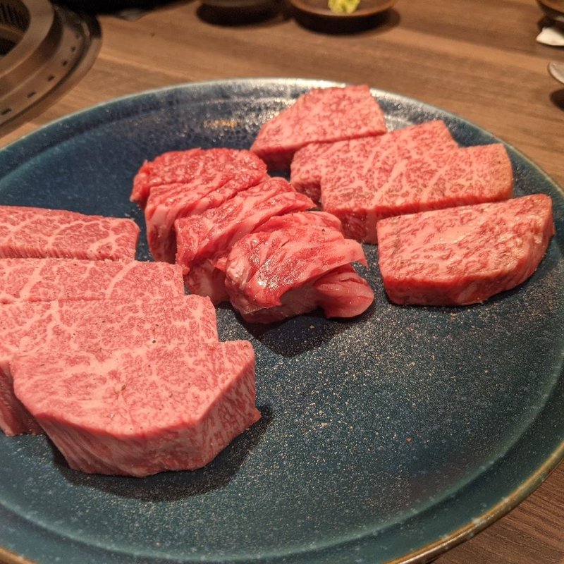 ひと口ステーキ3種(焼肉Coco Nemaru Ginza)