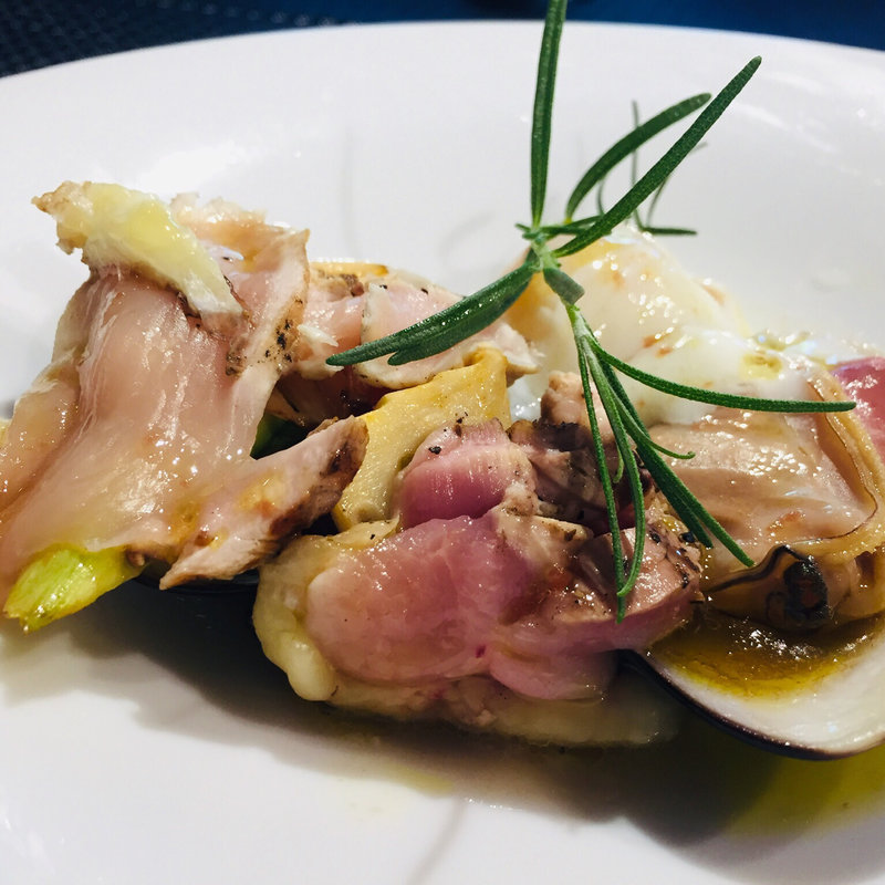 大ハマグリのロティ マレンゴの戦い風(フランス厨房 旬彩 中央駅店 )