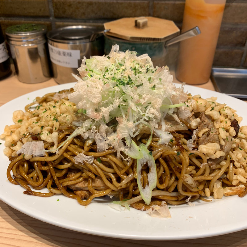 焼きそば中盛り　肉増し(焼きそば　伊藤)