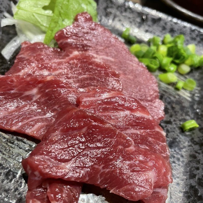 馬刺し(らいおんホルモン)