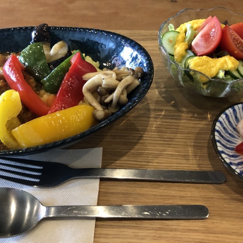 スパイシーチキンカレー(こはるびカフェ)