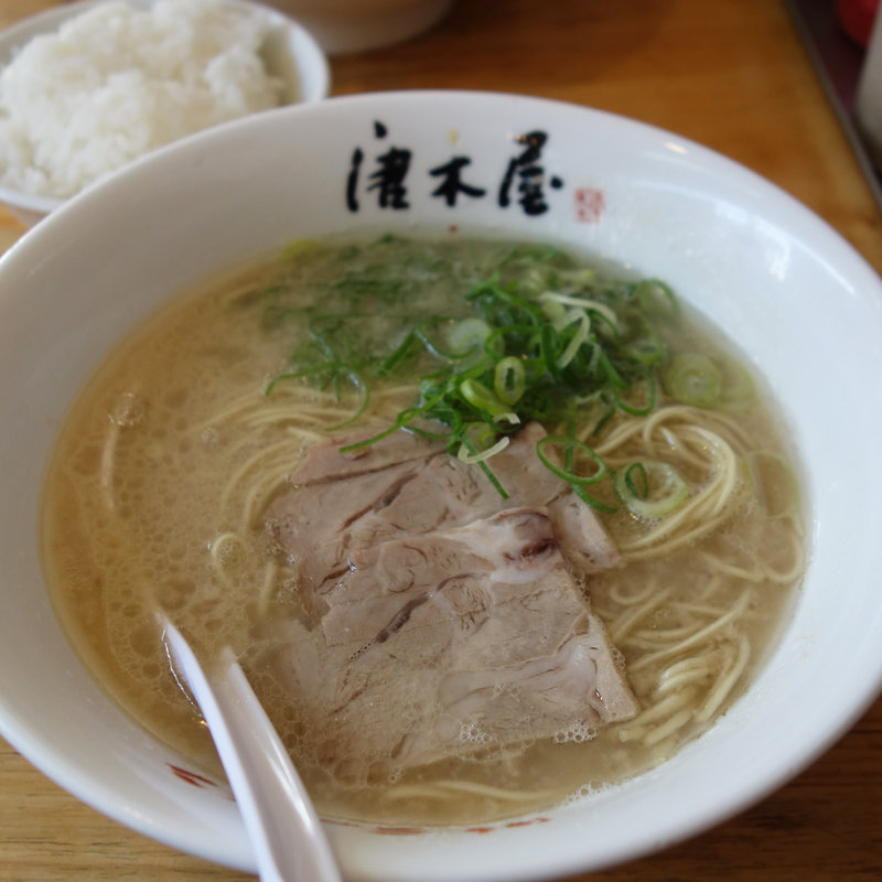 ラーメン(博多ラーメン 唐木屋 七隈店)