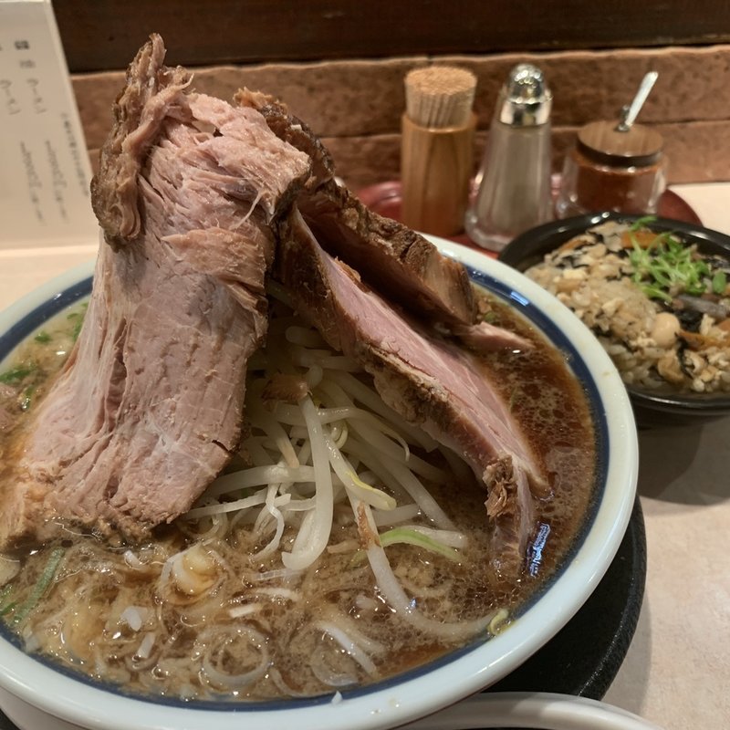 チャーシュー麵(神名備 （かむなび）)