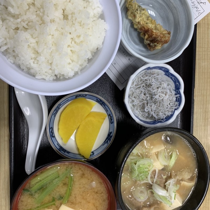 もつ煮込み定食(動坂食堂 （ドウザカショクドウ）)