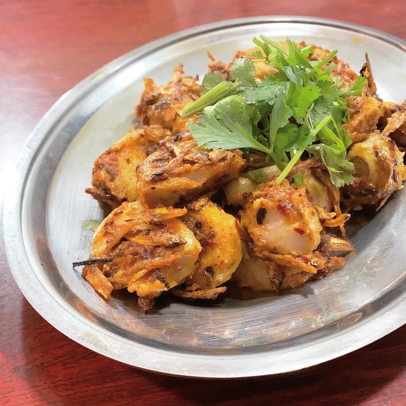 里芋と小魚炒め(プルジャダイニング)