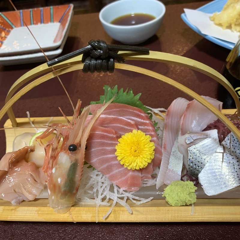 刺身盛り合わせ(寿し処たなか )