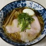 本店仕様 かけしょうゆらぁ麺(らぁ麺屋 飯田商店)