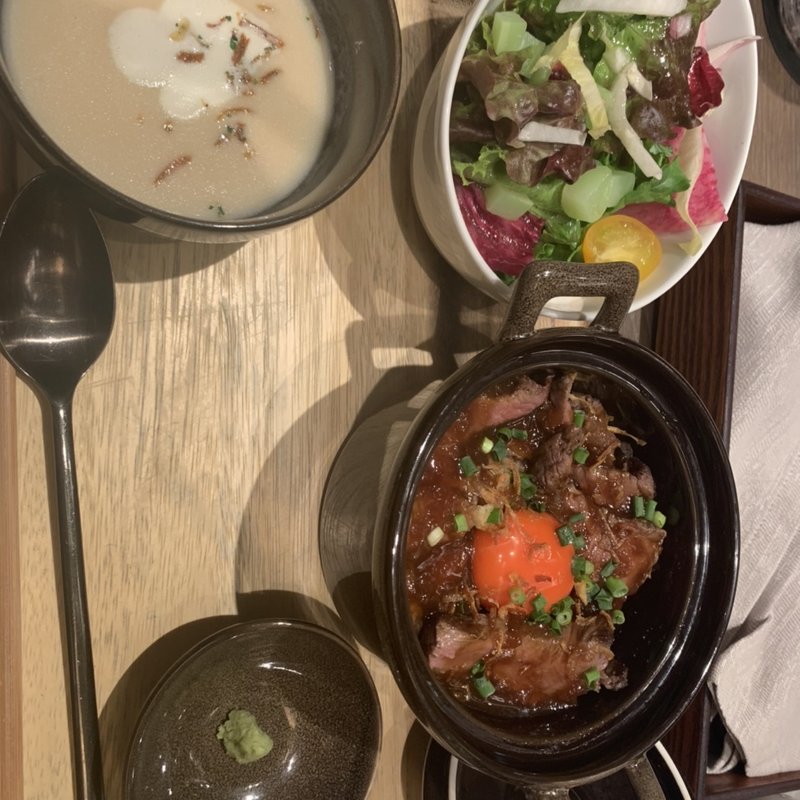 ランチセット(カフェ＆ダイニング ゼルコヴァ)