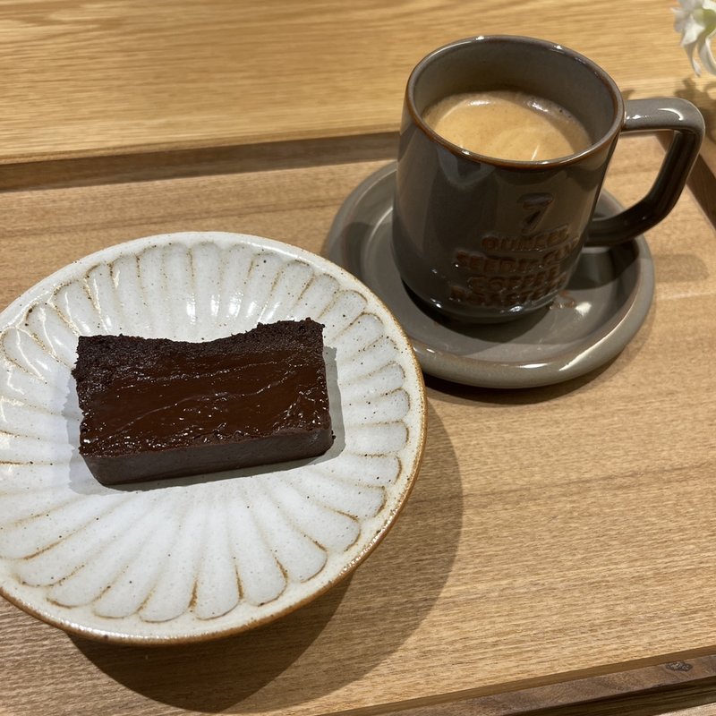 テリーヌショコラのドリンクセット(Jasmine ...Herb tea Cafe...)