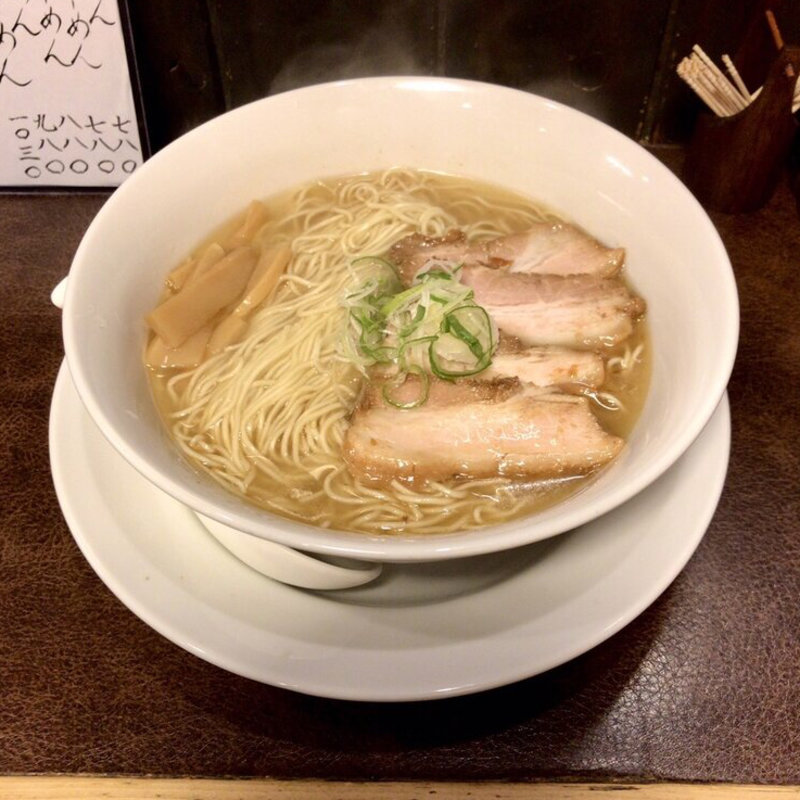 しおらーめん チャーシュー 大盛り(なるとや)