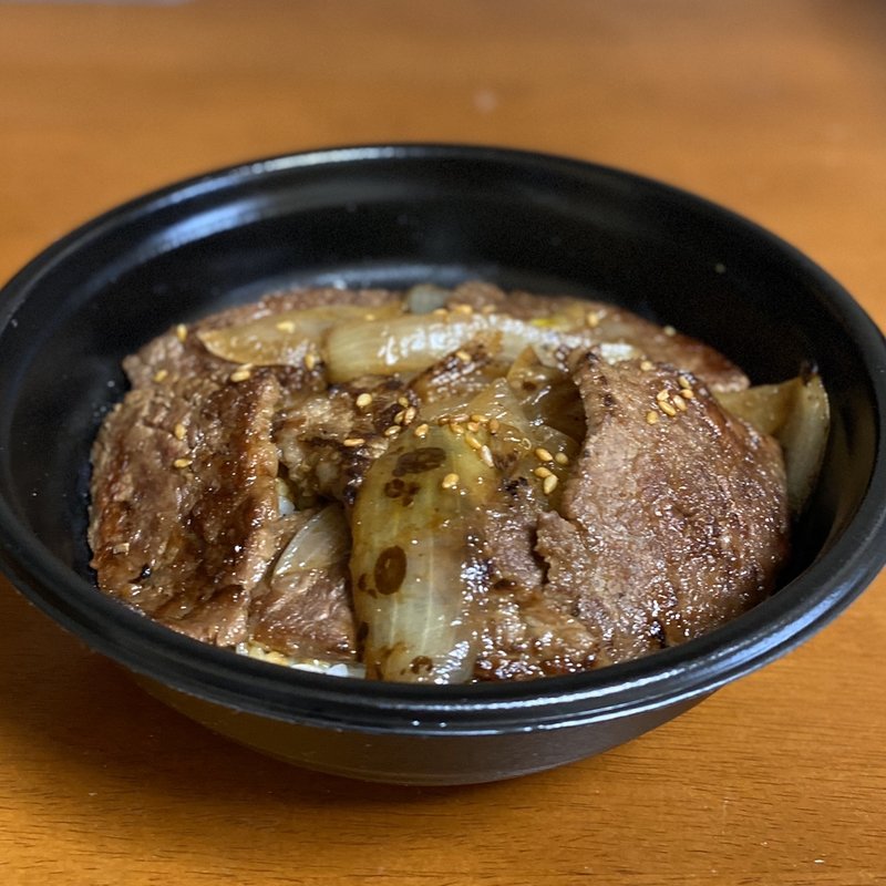 和牛交雑カルビ丼(焼肉三丁目)