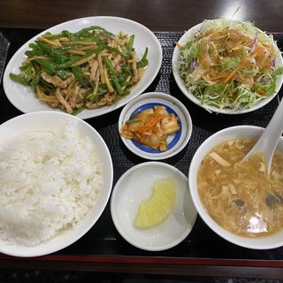 青椒肉絲定食(台湾料理　四季紅 館林店 )