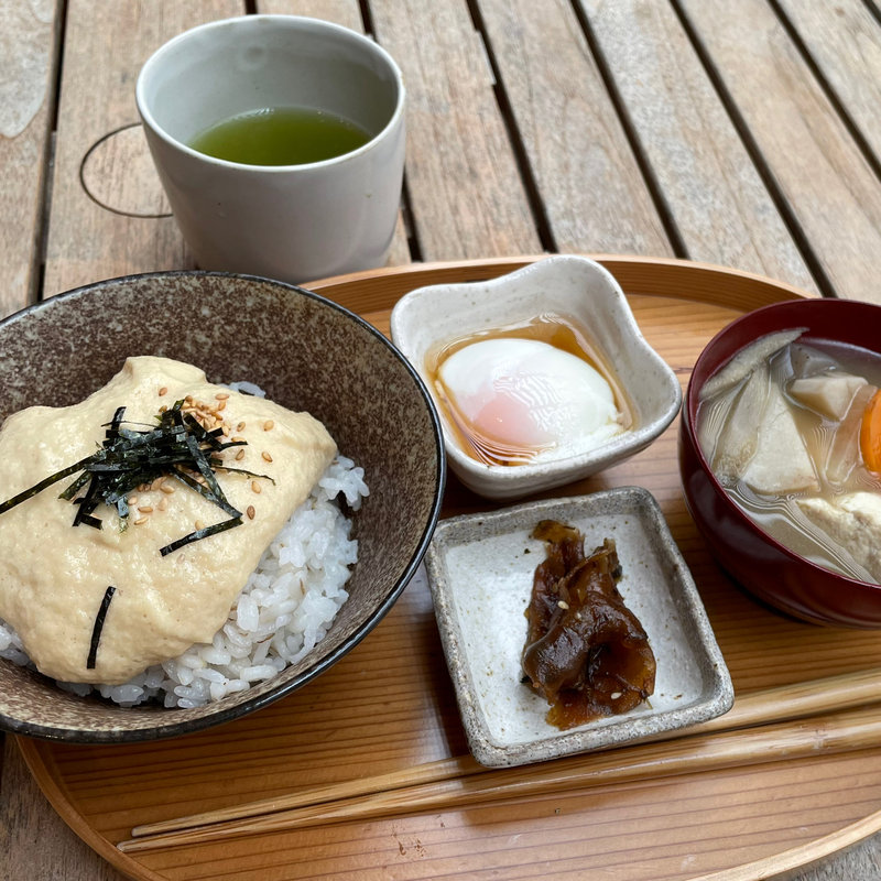 麦とろご飯(とらや工房)