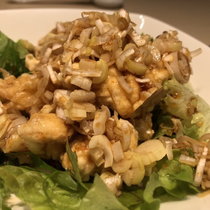 いわい鶏の油淋鶏(広東料理　桃花)