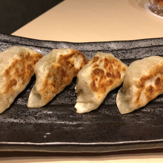 焼き餃子(広東料理　桃花)