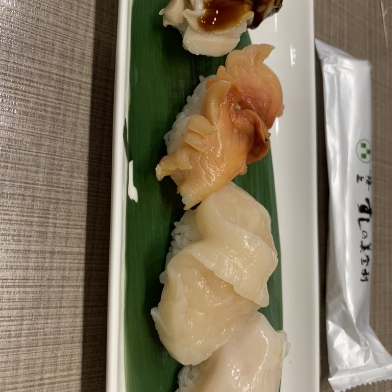 貝づくしハーフ(梅丘 寿司の美登利 渋谷店)