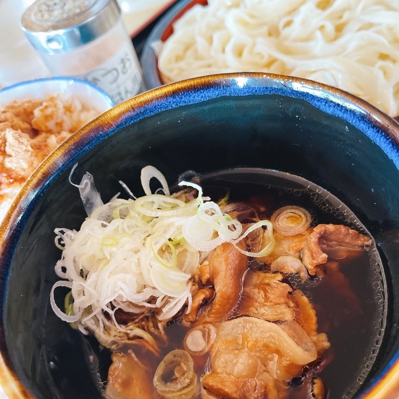 肉うどん　半ライス(日本橋そばよし 順天堂大学前店)