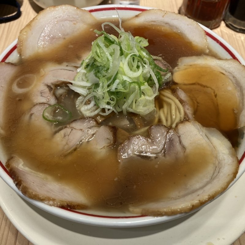 チャーシュー麺(東京煮干し らーめん 玉 東京駅店)