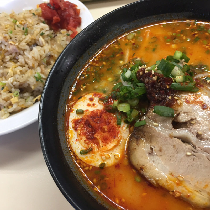 焼きめし と 辛い半らーめん セット(のぎく )