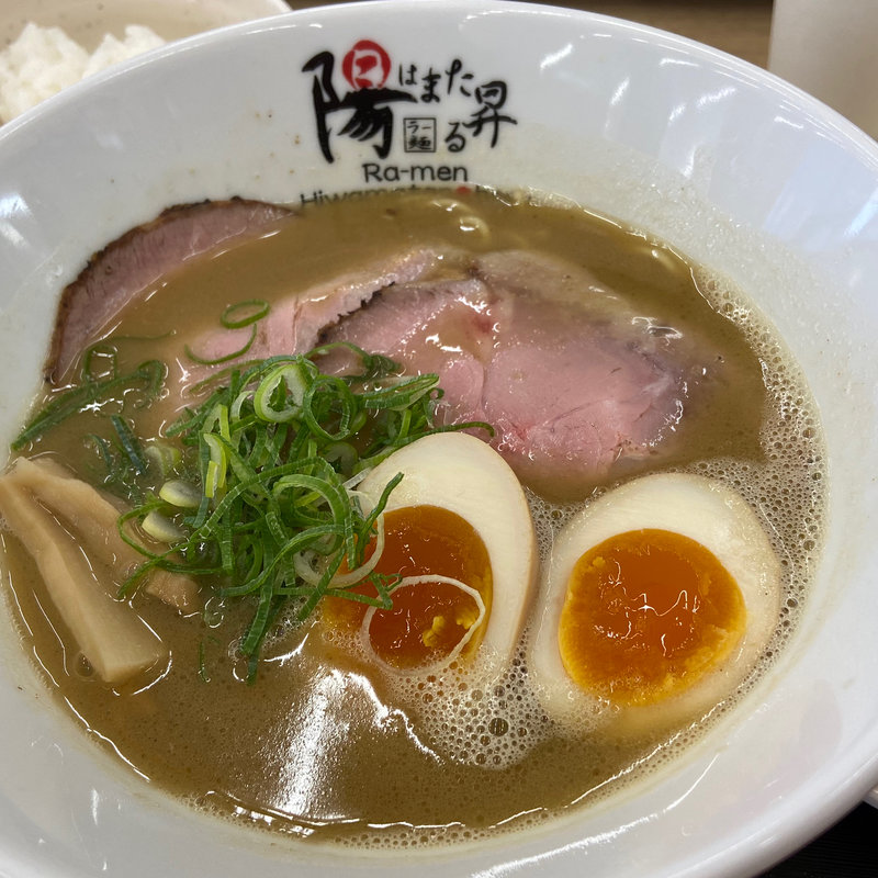 味玉京都鶏白湯ラーメン(ラー麺　陽はまた昇る　精華台店)