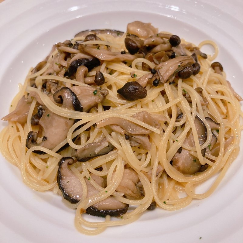 きのこたっぷりパスタ(果実園 リーベル 新宿店)