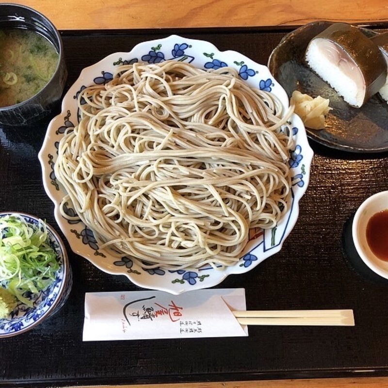 ざるそばと鯖寿し(朽木旭屋 （クツキアサヒヤ）)