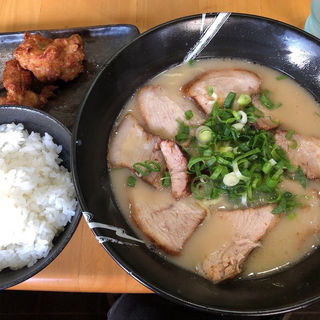 唐揚げ定食 (チャーシュー麺)(らーめん 海童)
