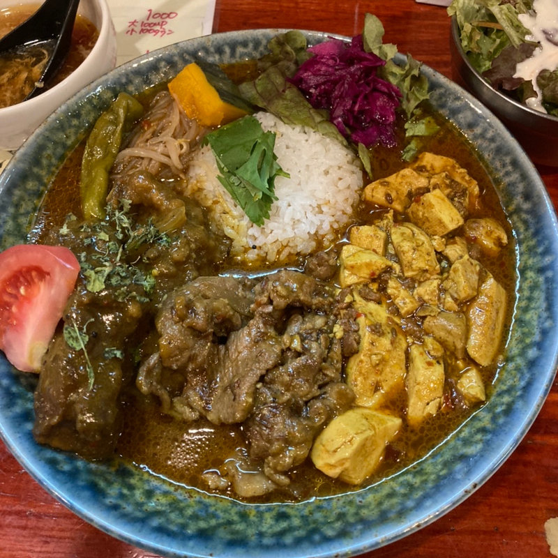 3種あいがけ(大衆中遊華食堂八戒)