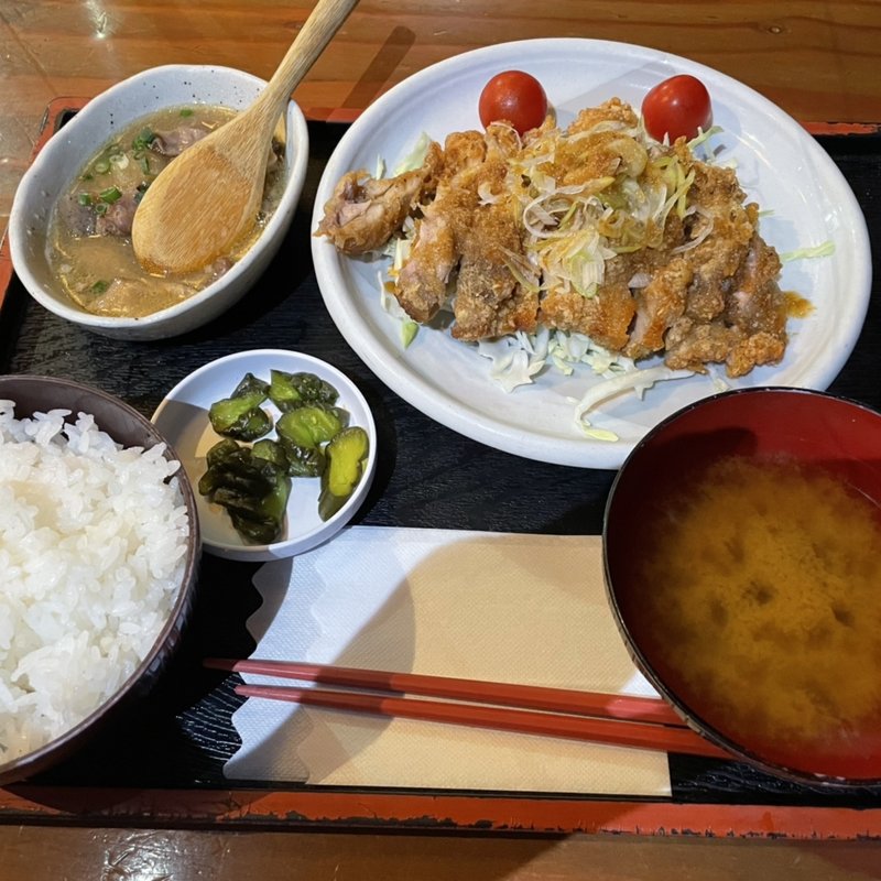 油淋鶏定食：煮込(鳥一 外苑前店 （とりいち）)