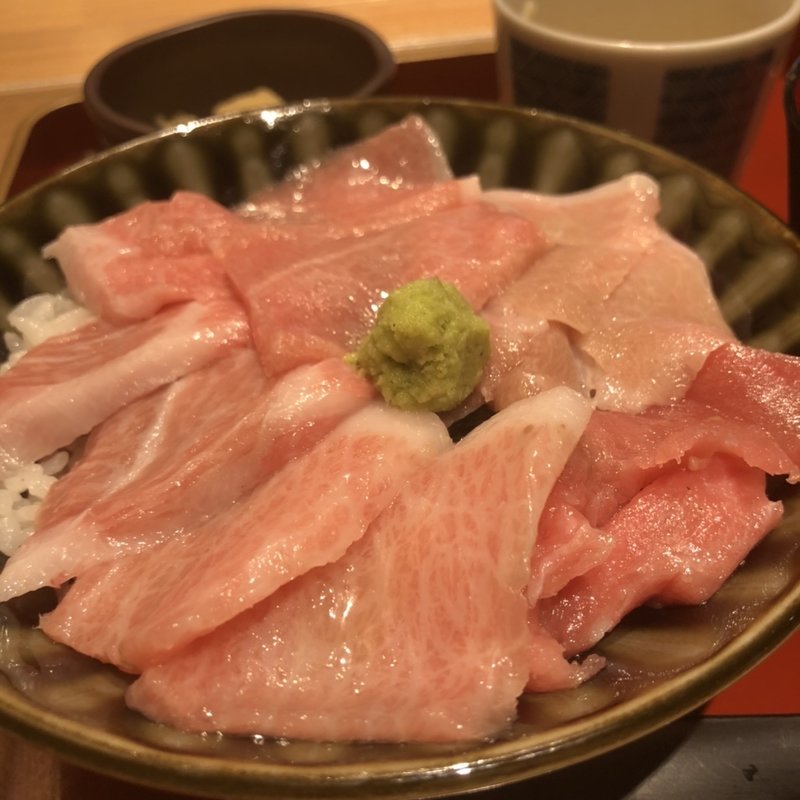 本マグロ トロ丼(かせの)