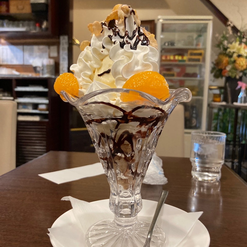 チョコレートパフェ(マドンナー)