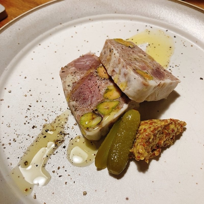 色んなお肉のパテ(Bistro Ruelle)