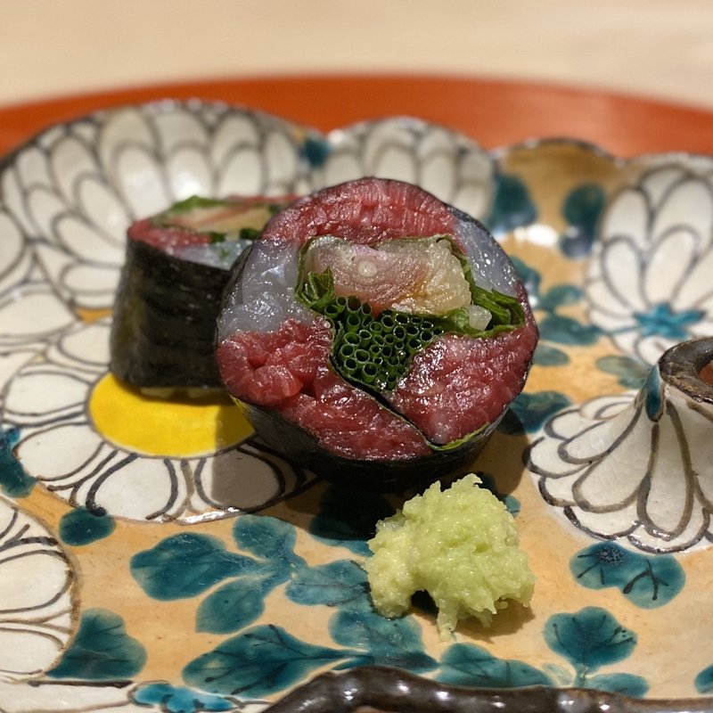 平目と神戸牛もも肉の海苔巻き(肉屋 雪月花 NAGOYA)
