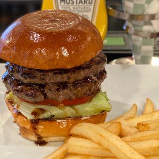 ダブルバーガー(シェイクツリー バーガー＆バー （shake tree burger&bar）)