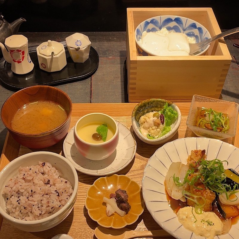 鶏天と秋茄子の黒酢あんかけ膳(八かく庵 大阪マルビル店 （はっかくあん）)