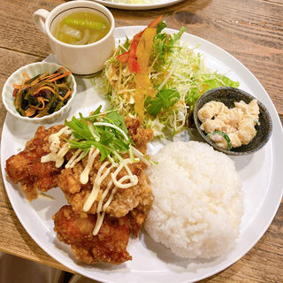 Plate Lunch 鶏もも肉の唐揚げ　甘酢ダレマヨビームがけ(CHOCOLATORY KYOTO KEIZO)