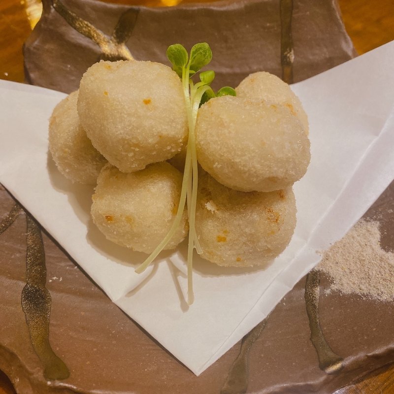 里芋の唐揚げ(創作和風バル 自遊人)