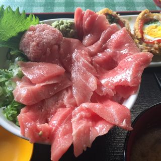 豪快マグロ丼(大遠会館 まぐろレストラン )