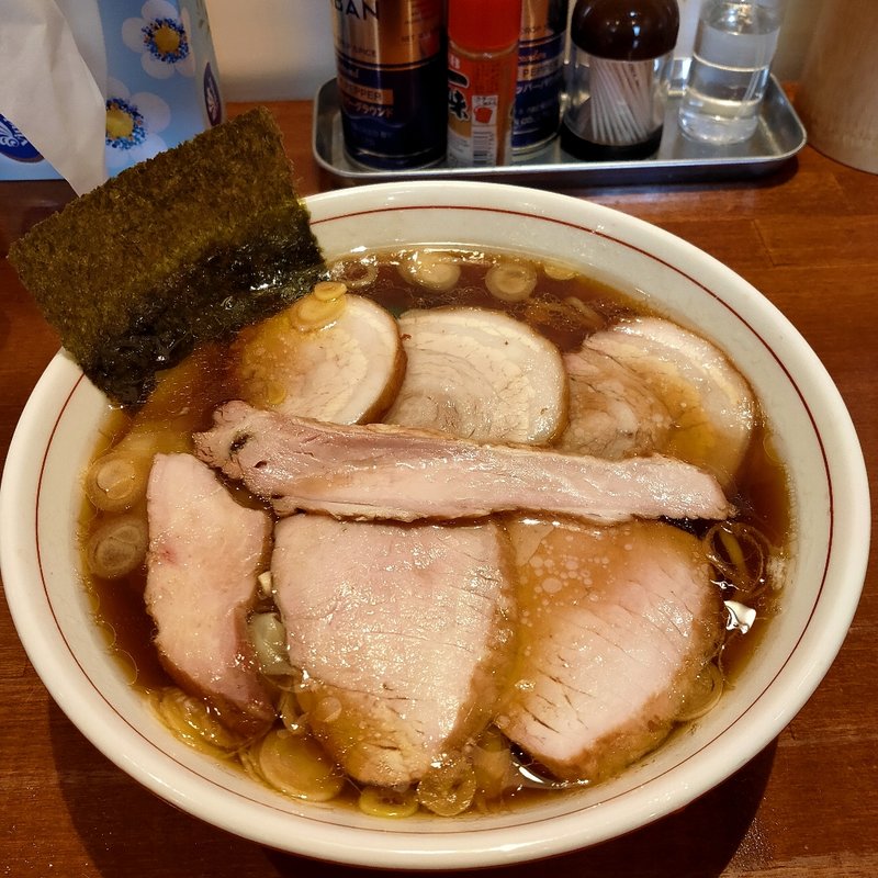 手打ワンタン麺（＋焼豚6枚トッピング）(自家製手打ち中華そば もり中)