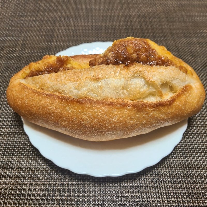 コロッケコッペパン(オイシイパンヤ)