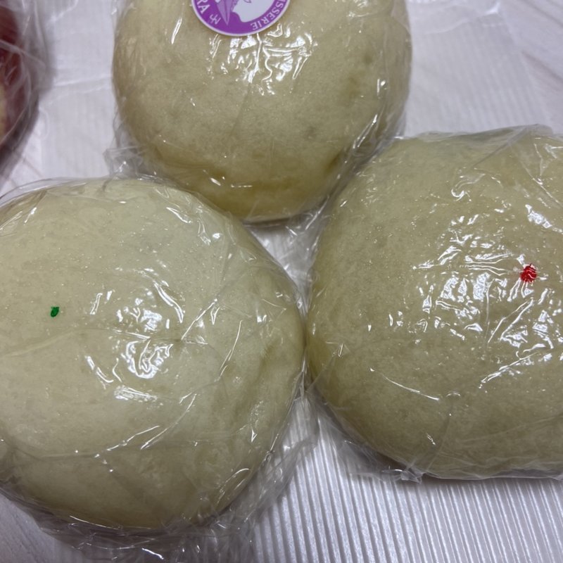 おやき(パティスリーショコラティエ　サワムラ)