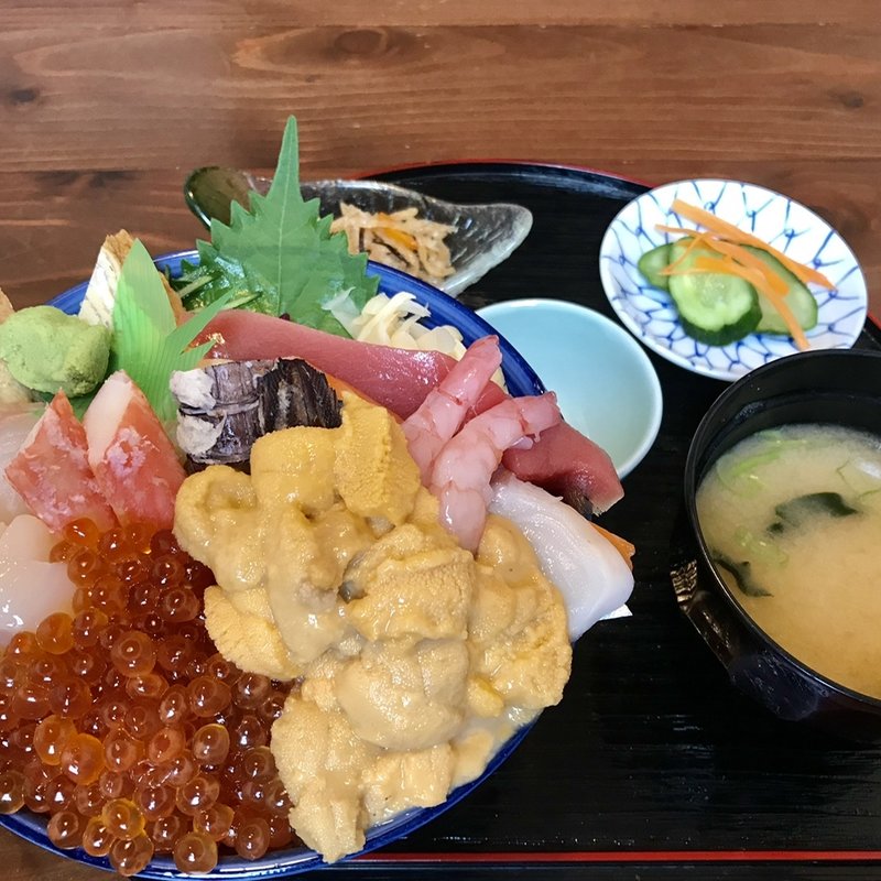 海鮮丼 うに入り(飲み喰い処 平八)