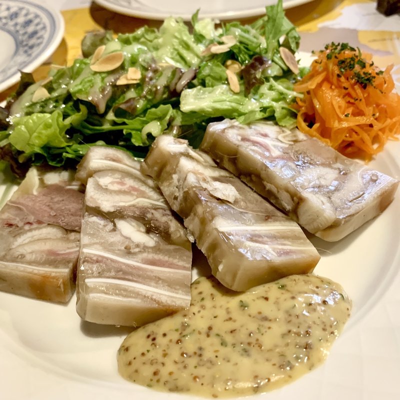 ブタのいろいろな部位のゼリー寄せ(ジョンティ （Gentil）)