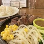 牛ハラミ肉のカットステーキ(パスタバル マルナカキッチン)