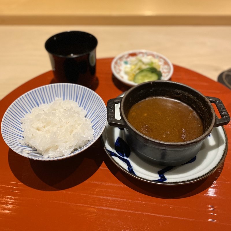 銀のみかづき、カレー、赤だし、香の物(肉屋 雪月花 NAGOYA)