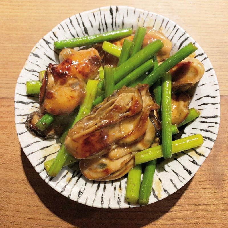 牡蠣とニンニクの芽炒め(かがやき)