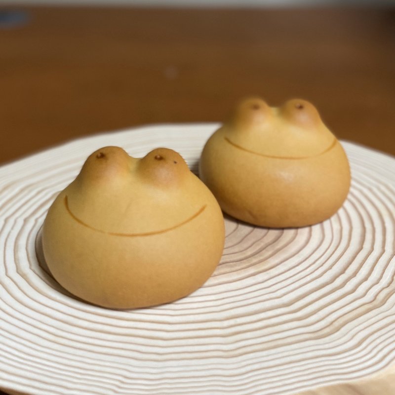 カエルまんじゅう(青柳総本家 大須本店)