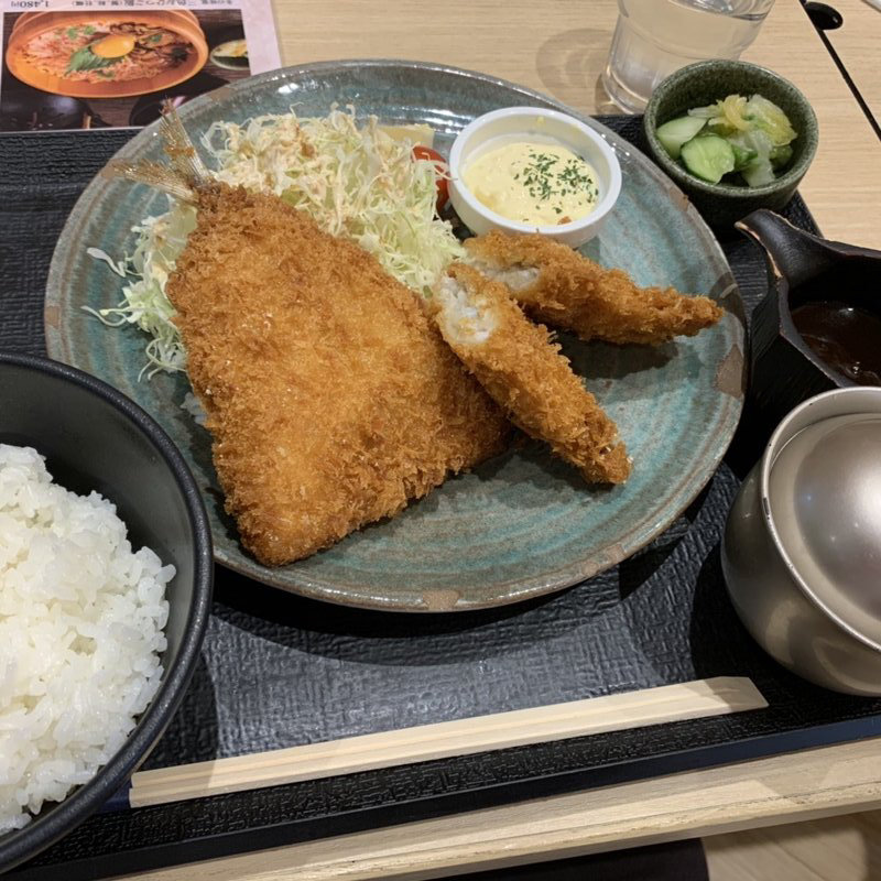 タラカツ・アジフライ定食(山水草木)