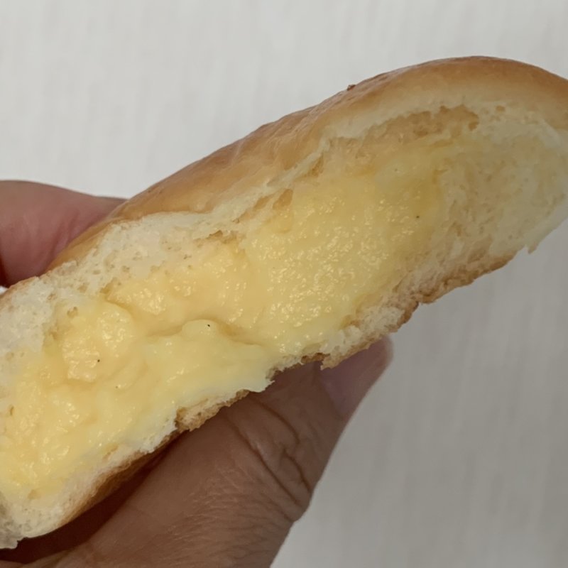 クリームパン(Artisan JZ Boulangerie)